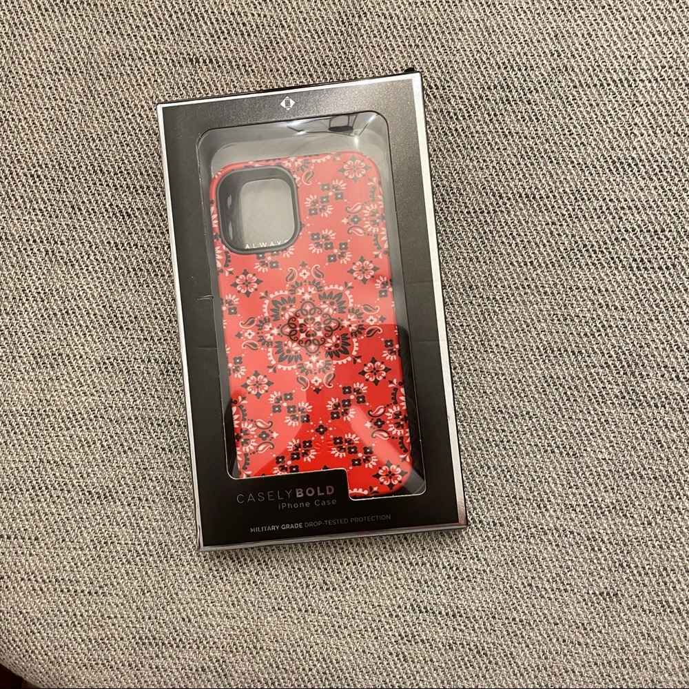 Casely IPhone 12 pro phone case